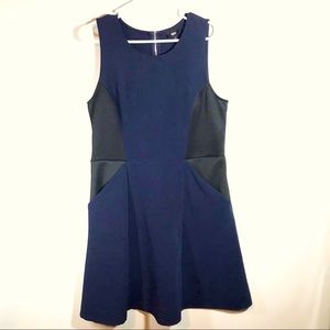 Mossimo navy and black sleeveless dress